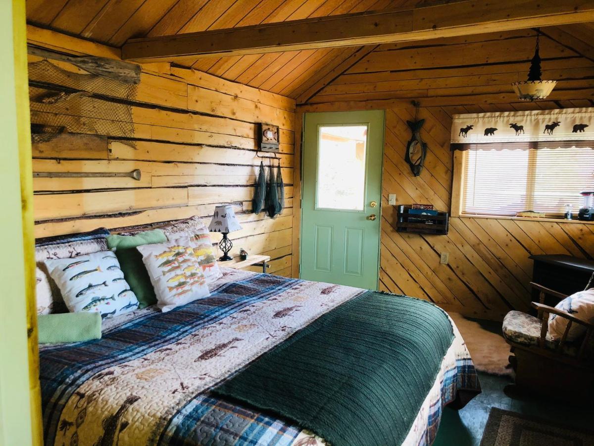 Wrangell Mountain Lodge- Private Bathroom With Shower McCarthy Exterior foto